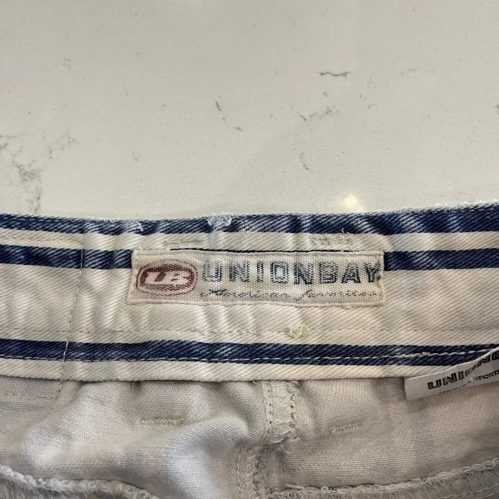 Y2K Vintage Union Bay White and Blue‎ Striped Shorts Size Small